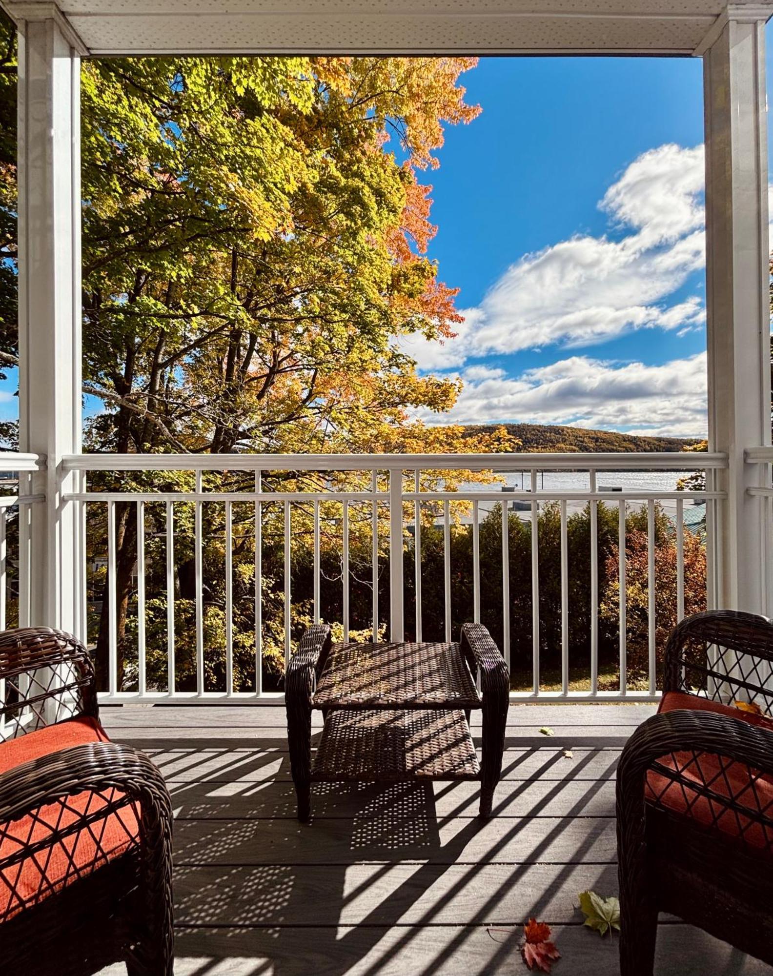 Auberge Sous Les Arbres Gaspé エクステリア 写真