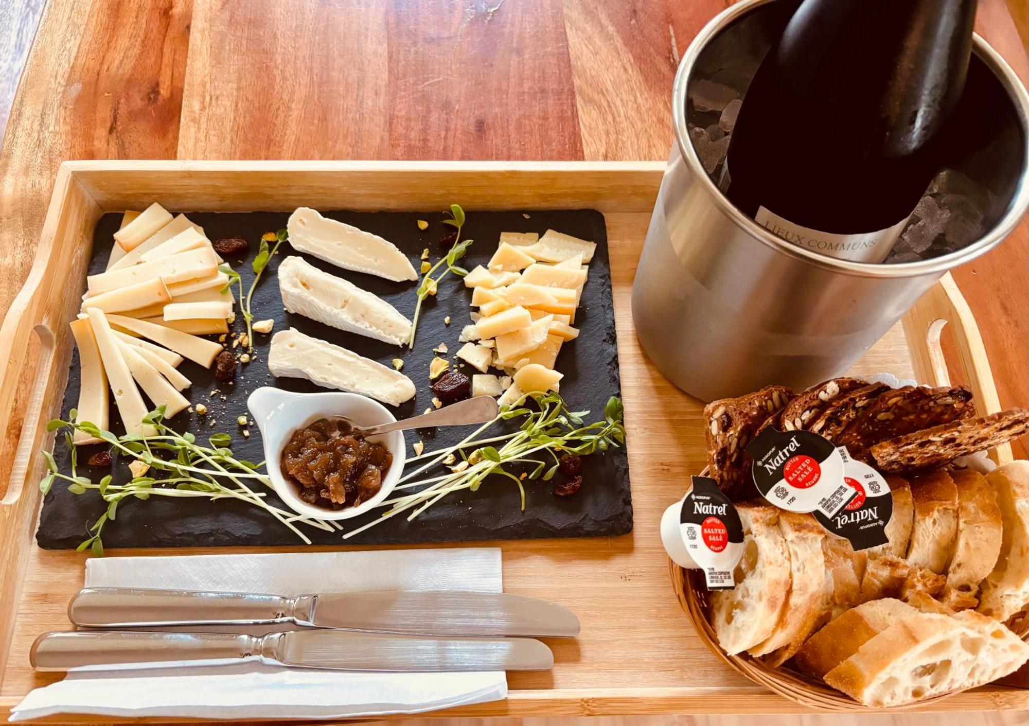 Auberge Sous Les Arbres Gaspé エクステリア 写真