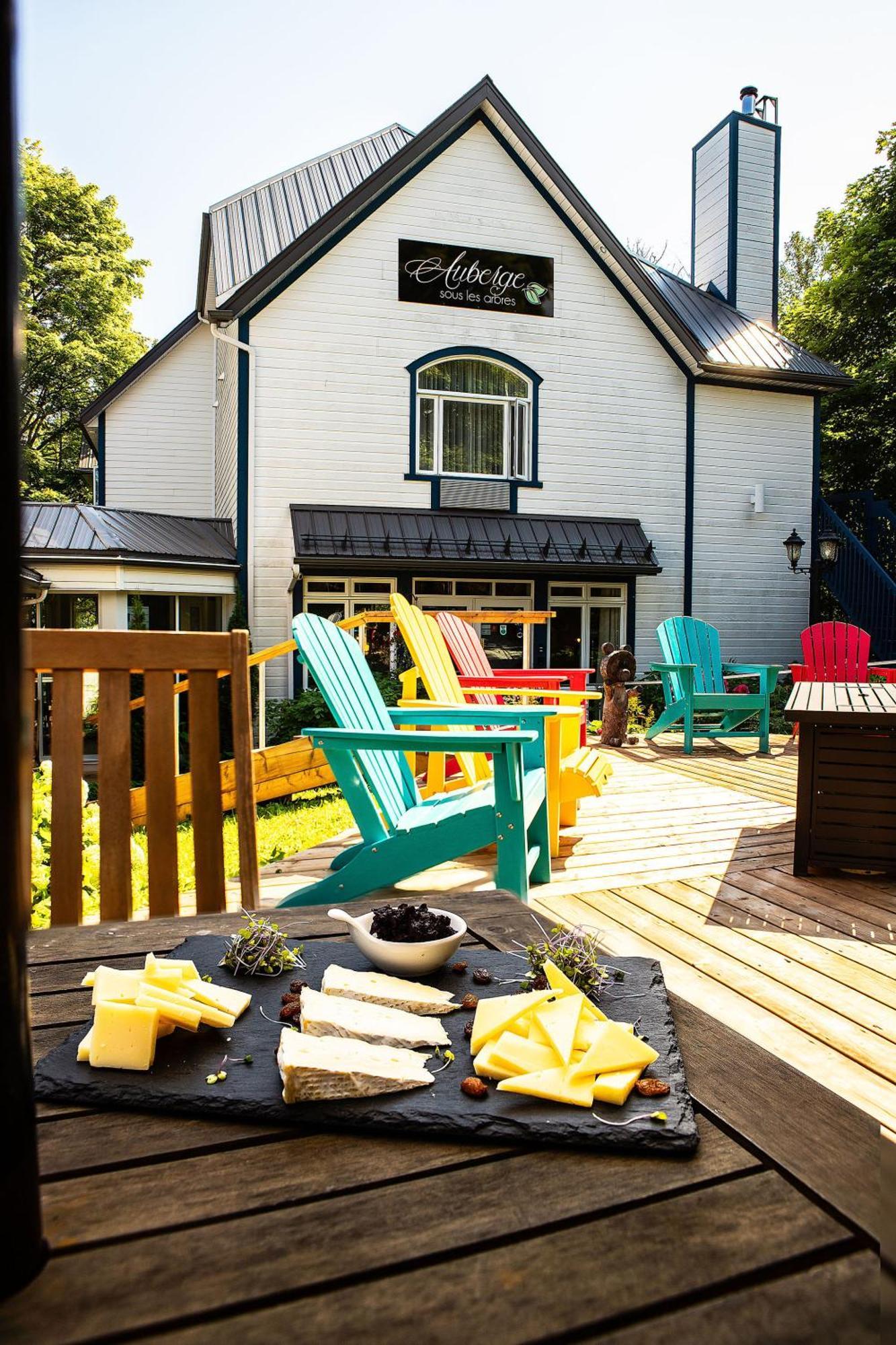 Auberge Sous Les Arbres Gaspé エクステリア 写真